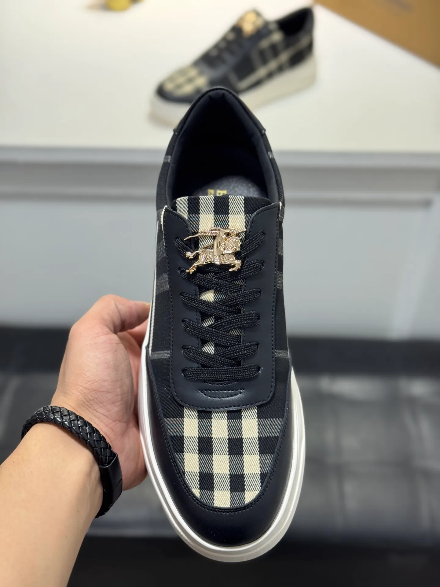 Men's Men's Shoes 💰420 [New Style] 🦑🦑BURBERRY◾▫️The new Burberry men's classic low-top sneakers are reinterpreted with Vintage retro plaid cotton and cowhide material, and are decorated with a new brand logo. Genuine leather lining, wear-resistant and non-slip rubber outsole! Available in multiple colors, a must-have for men. Size: 38-44 (45 customized